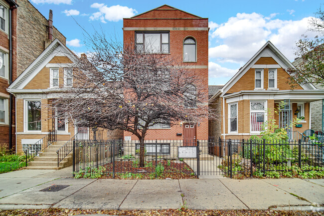 Building Photo - 2218 W Augusta Blvd Unit 1 Rental