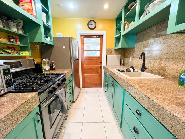 Photo - 1824 NW 5th Ave