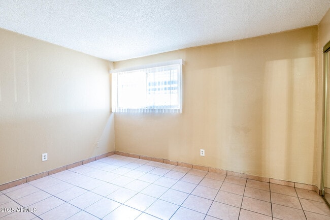 Photo - 819 S Stapley Dr Unit 3