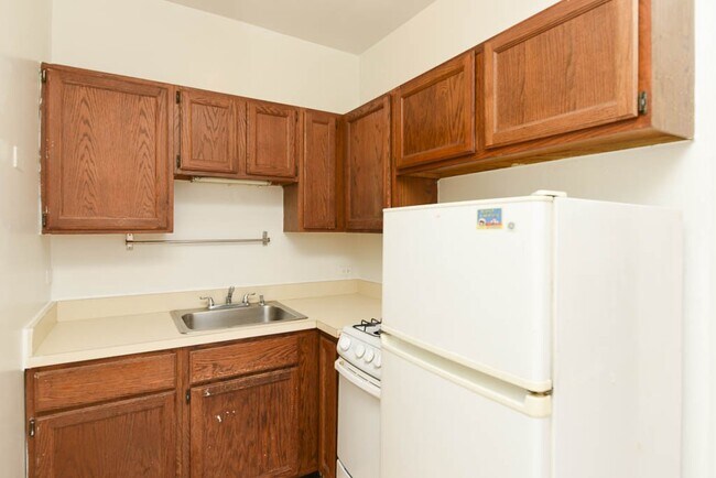 Photo - 457 W Melrose St Unit 214