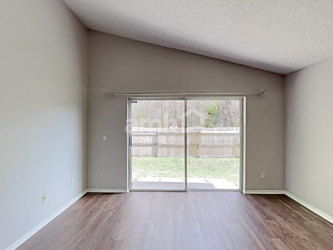 Photo - 503 Tree Shore Dr