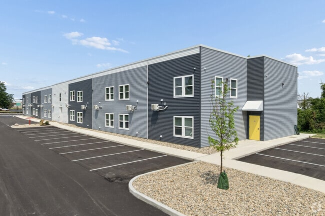 Photo - Graystone Flats
