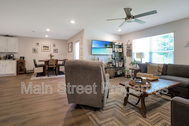 Photo - 951 Lovebird Ct
