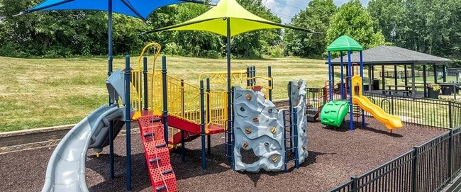 Fieldstone Trace