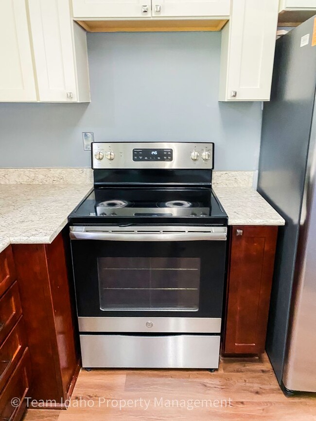 Photo - Pet Friendly Single level home with many u...