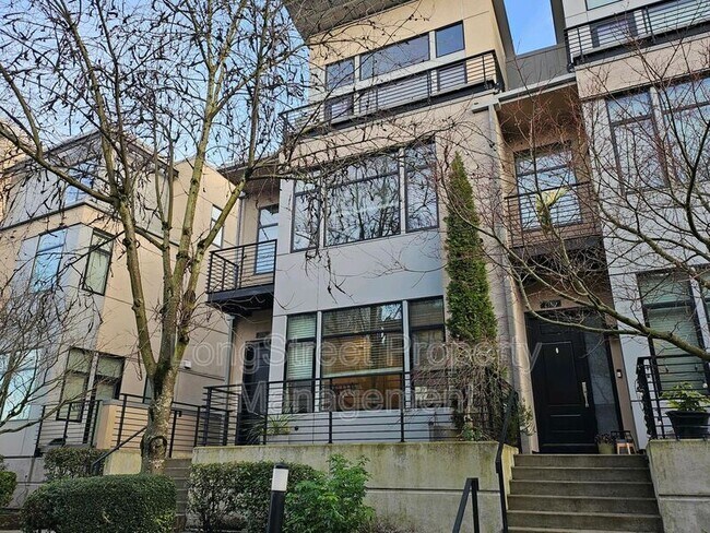 Photo - 2176 NW 16th Ave