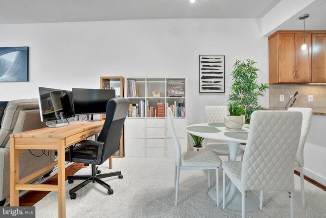 Photo - 888 N Quincy St Unit 207