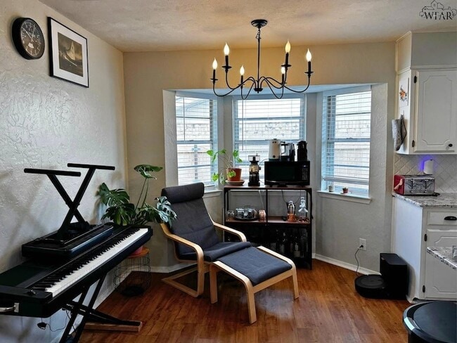 Photo - 2119 Selma Dr