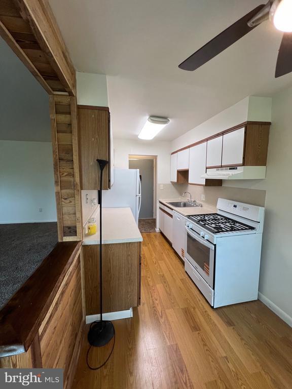 Building Photo - 201 Philadelphia Pike Unit 326