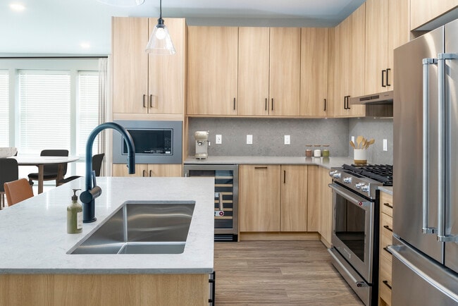 Building Photo - Avalon Parsippany Rental