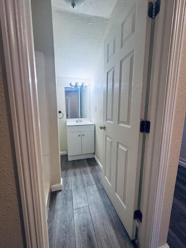 Photo - 1508 Mono Dr