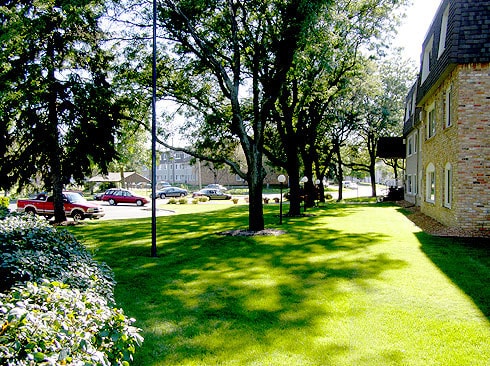 Photo - Rhode Island Chateau Apartments