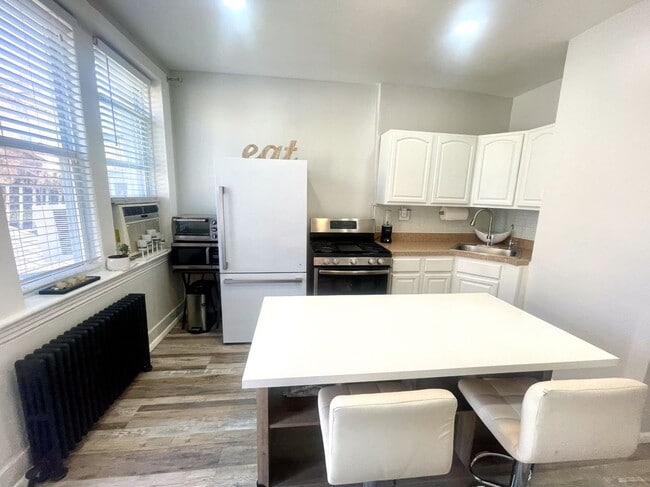 Photo - 80 Malcolm Ave