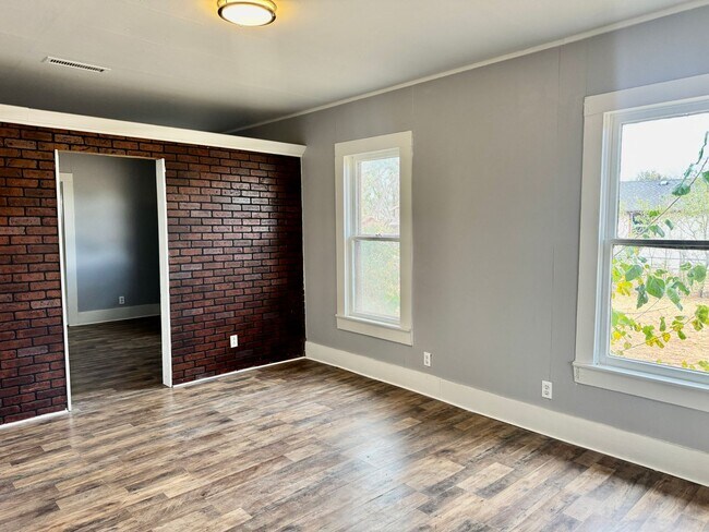 Photo - Charming 3 Bedroom Home For Rent in Slaton!