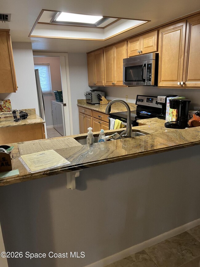 Photo - 8494 Ridgewood Ave Unidad 4403