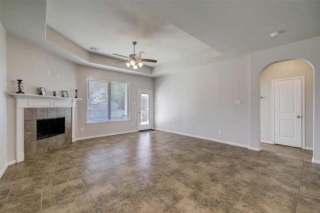 Photo - 314 Moonwalk St