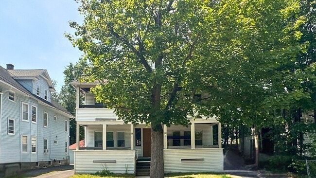 Building Photo - 58 Lester St Unit 1L