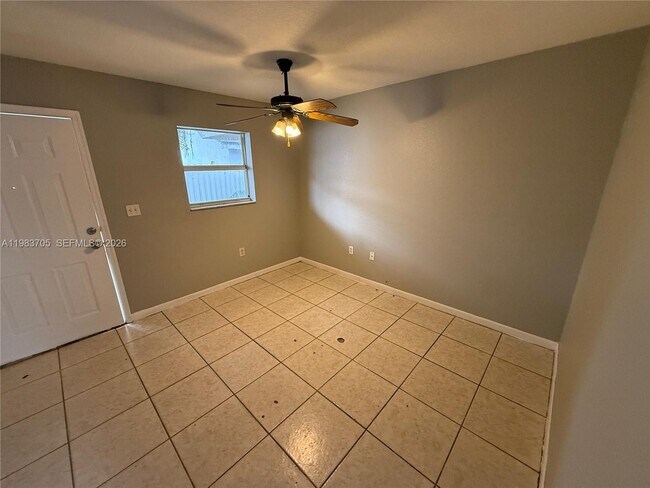 Photo - 2722 NW 22nd Ct Unit 2