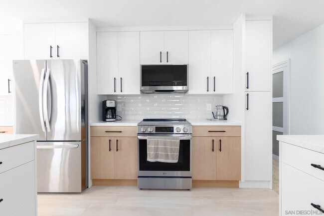 Photo - 7550 Eads Ave Unidad 305 Rental