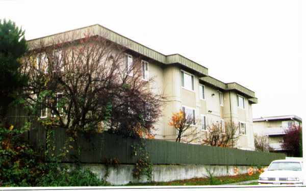 Building Photo - Holden Vista Rental