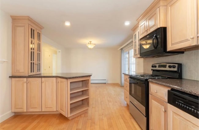 Photo - 50 Laurel Cir