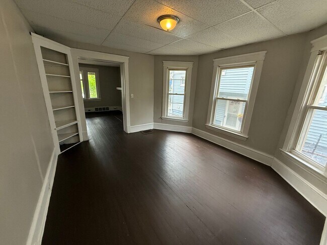 Photo - 700 E 117th St Unit 700 E 117