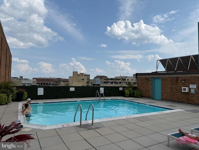 Photo - 1718 P St NW Unit 402