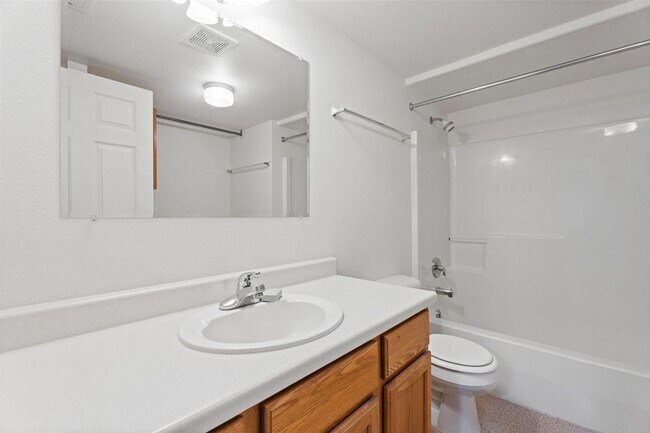 Photo - 813 Unit 211