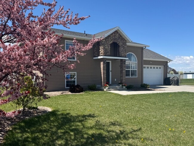 Building Photo - 3261 S 1500 W