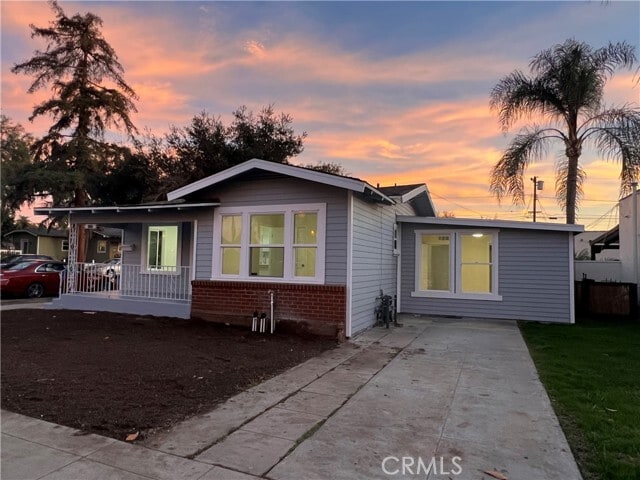 Photo - 600 W Wilshire Ave