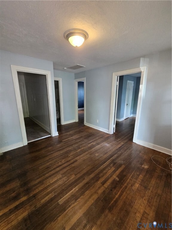 Photo - 2117 Clarke St