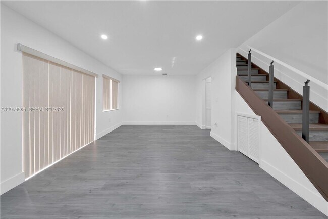 Photo - 1535 SW 122nd Ave