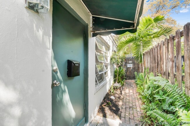 Photo - 1217 SE 1st St