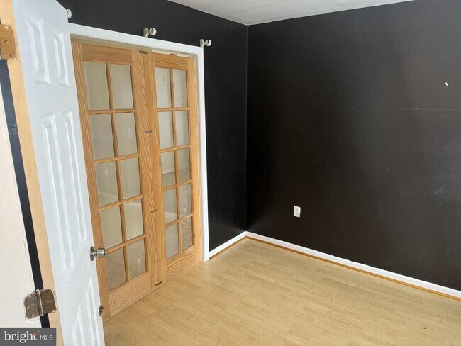 Photo - 540 Peacock Dr