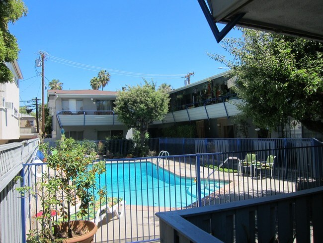 Photo - 1218 N Laurel Ave