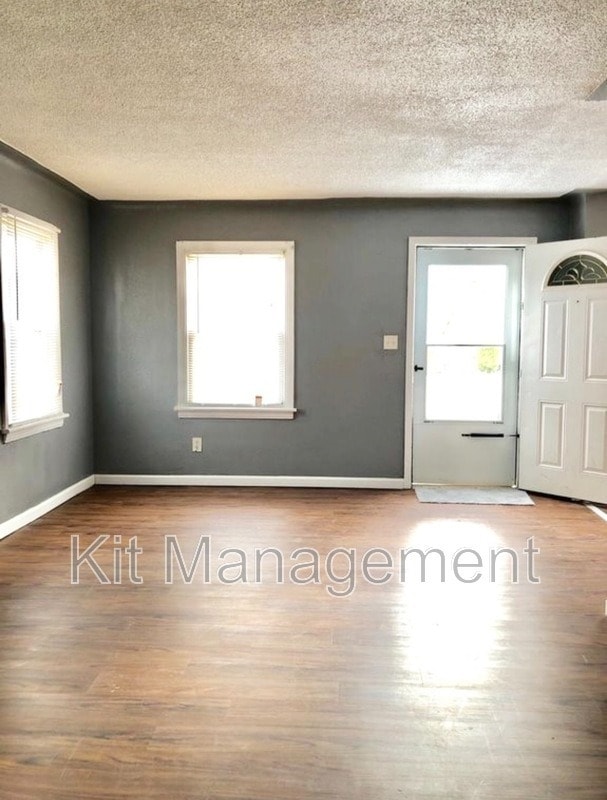 Photo - 1338 Crestwood Rd
