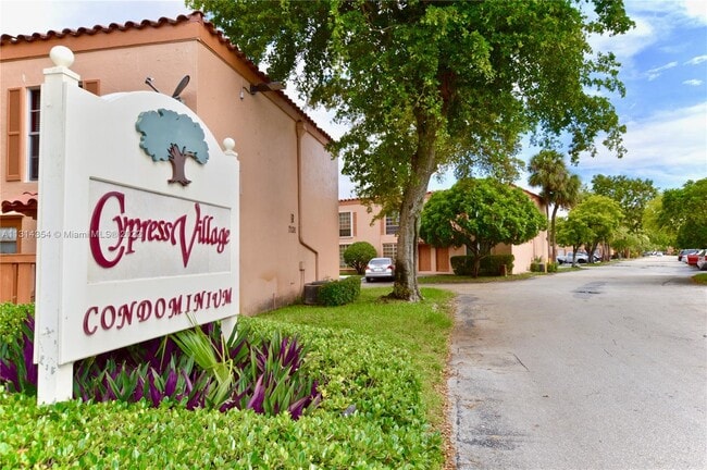 Photo - 7101 Miami Lakes Dr Unit Q19