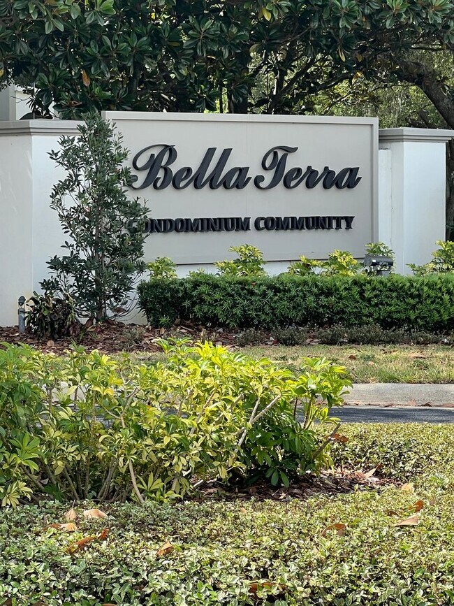 Photo - Maitland Area 2/2 Condo with Water View Unit 201