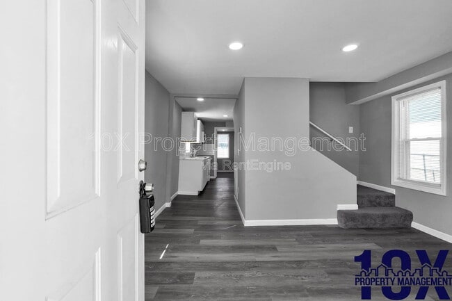 Photo - 2767 Hiawatha St