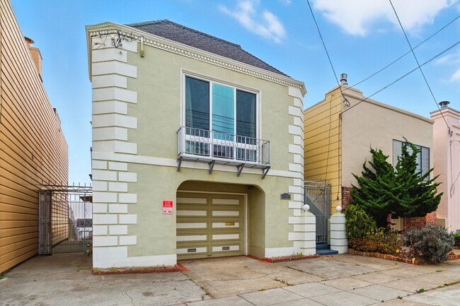 Photo - 2145 32nd Ave