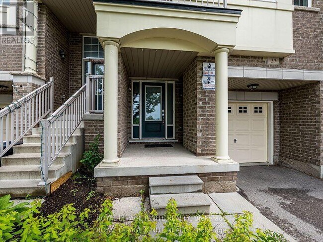Photo - 37 Aspen Hills Rd