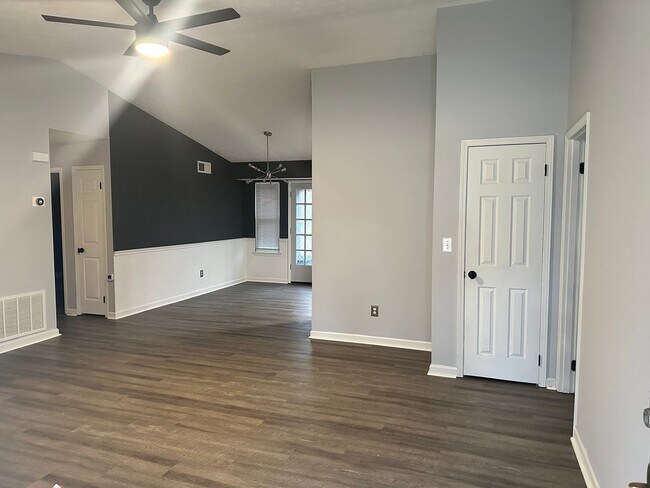 Photo - 4183 Red Laurel Way SW