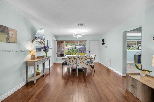 Photo - 223 NE 17th Ave