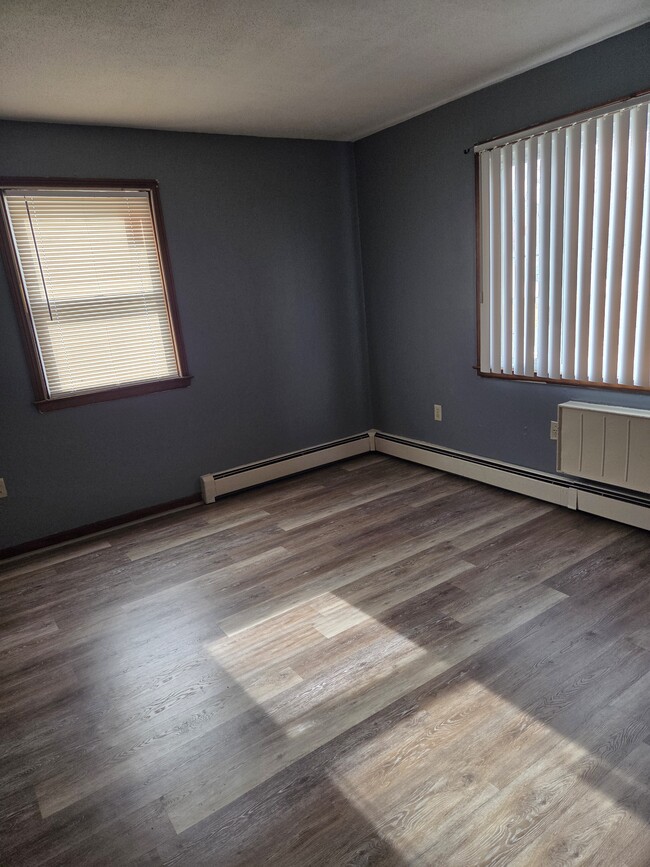 Photo - 76 William St