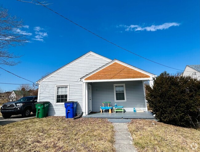 Building Photo - Cozy House in Christiansburg