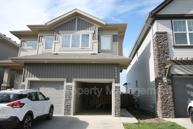 Building Photo - 3938 Claxton Loop SW Unit MAIN
