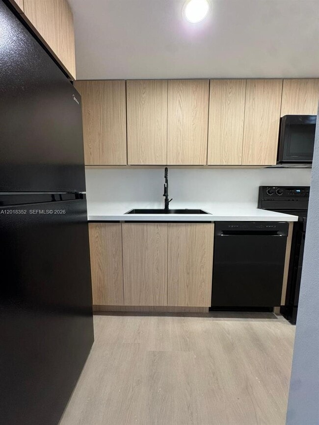 Photo - 1200 West Ave Unidad 611