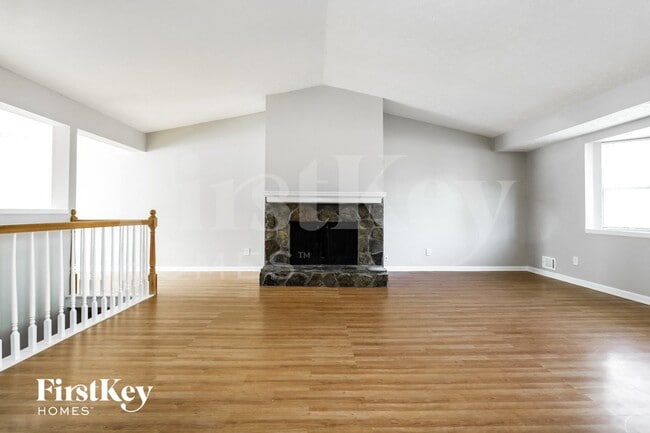 Photo - 334 Spring Ridge Dr