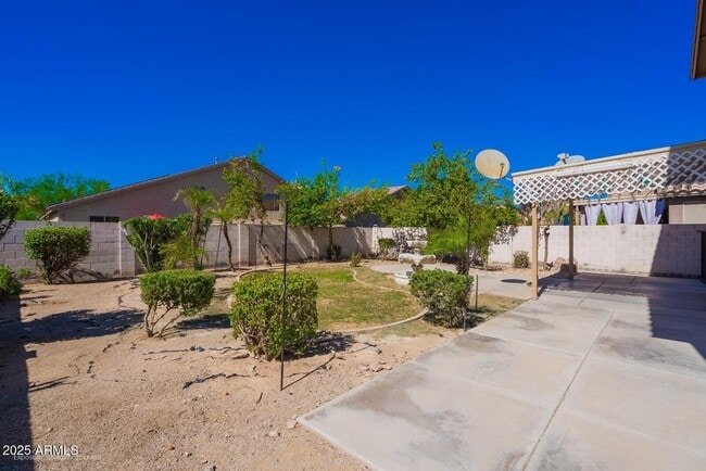 Photo - 26162 N 68th Dr