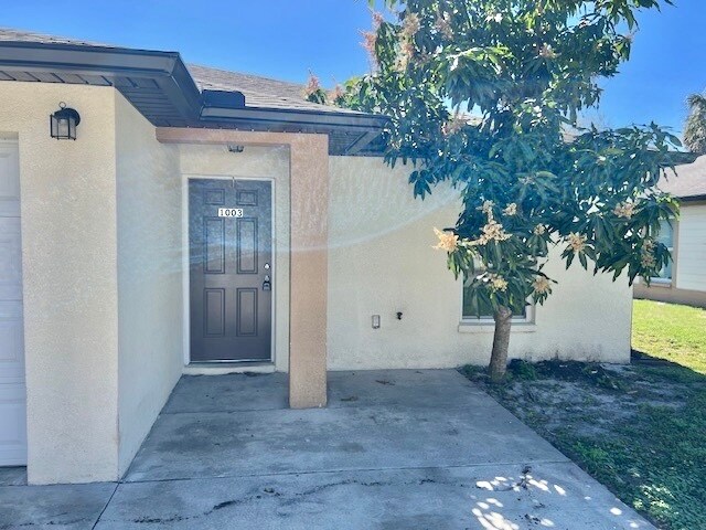 Photo - 1003 W King St